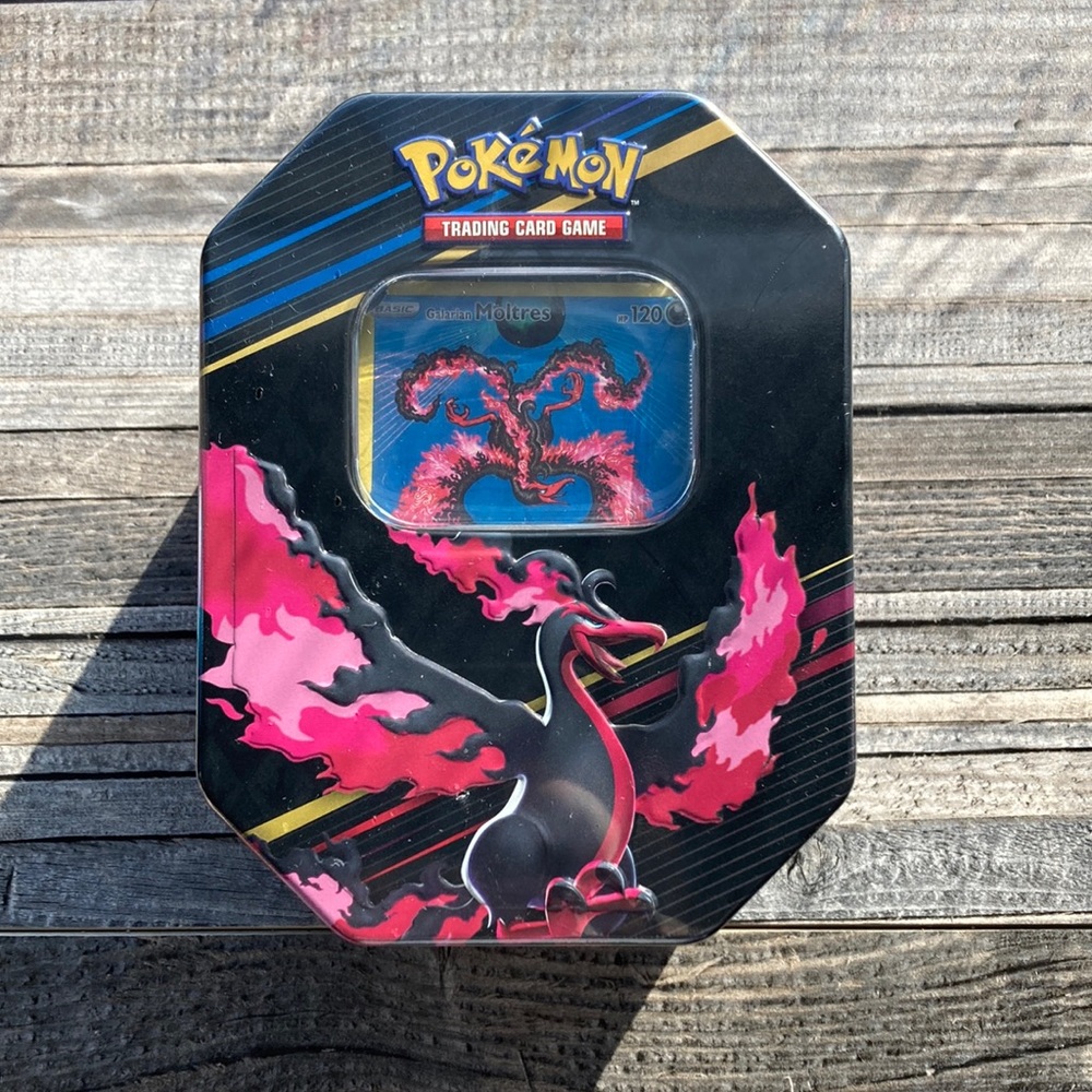 Pokémon TCG Crown Zenith Articuno International Tin